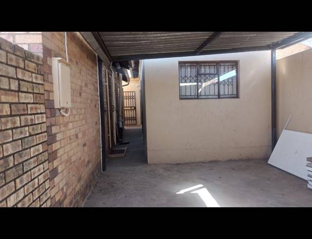 3 BEDROOM HOUSE FOR SALE IN MOHLAKENG